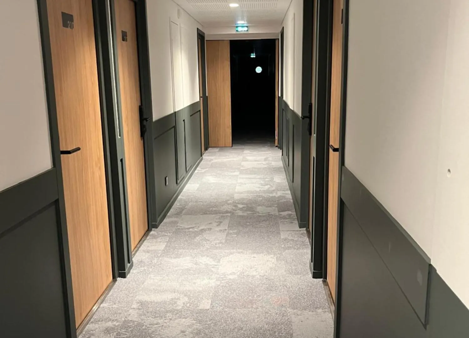 Hotel Le Relais Des Brasseurs - Aubagne