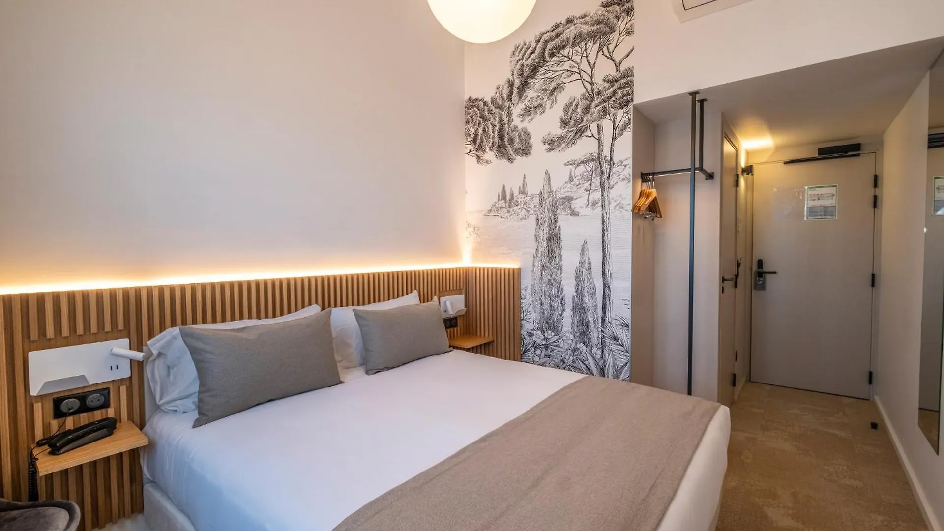 Hotel Le Relais Des Brasseurs - Aubagne
